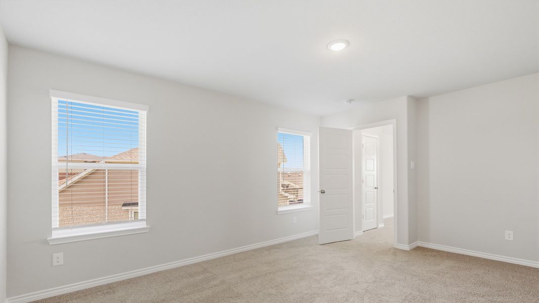 Secondary bedroom