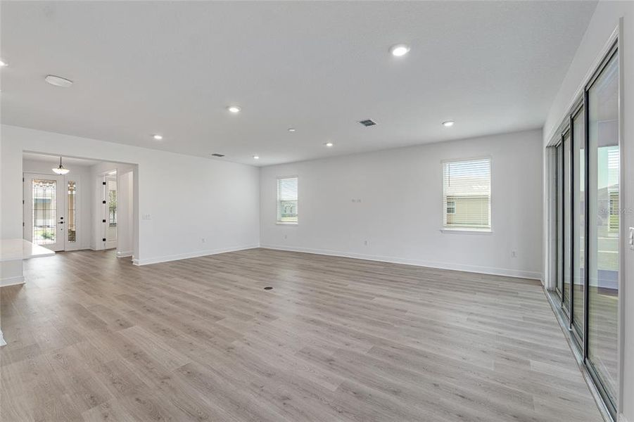 Spacious, unfurnished interior of a new home in , Ocala (Image 50).