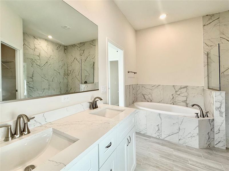 Furnished interior view inside a new home in , Eustis (Image 10).