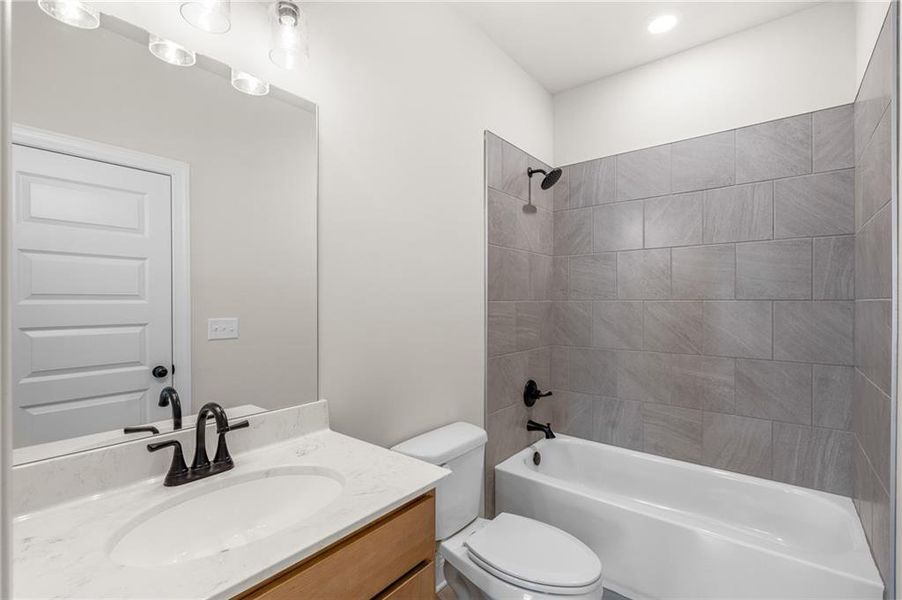 Furnished interior view inside a new home in Red Oak Ridge, Loganville (Image 8).