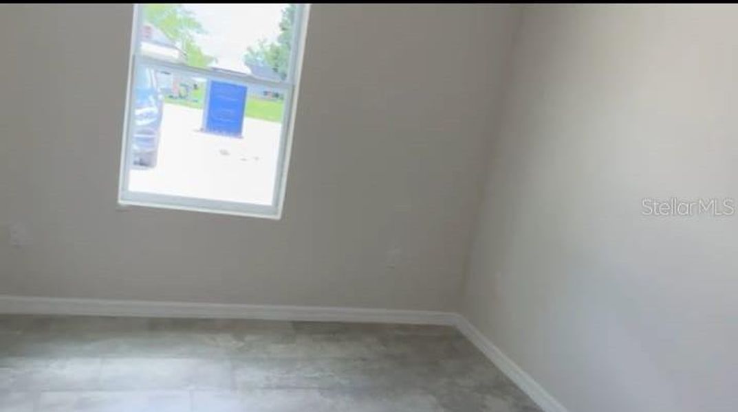 Image 6 of a home in .