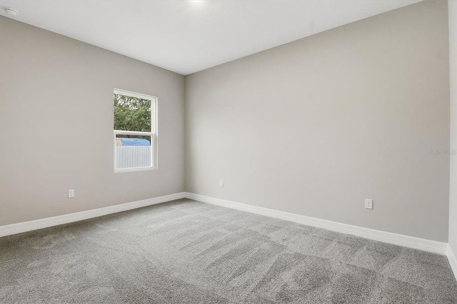 Spacious, unfurnished interior of a new home in , Ocala (Image 31).