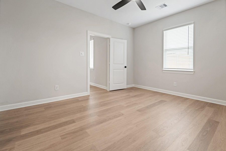 Spacious, unfurnished interior of a new home in Magnolia Woods, Magnolia (Image 10).