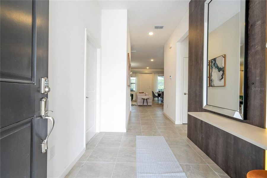 Furnished interior view inside a new home in , Orlando (Image 5).