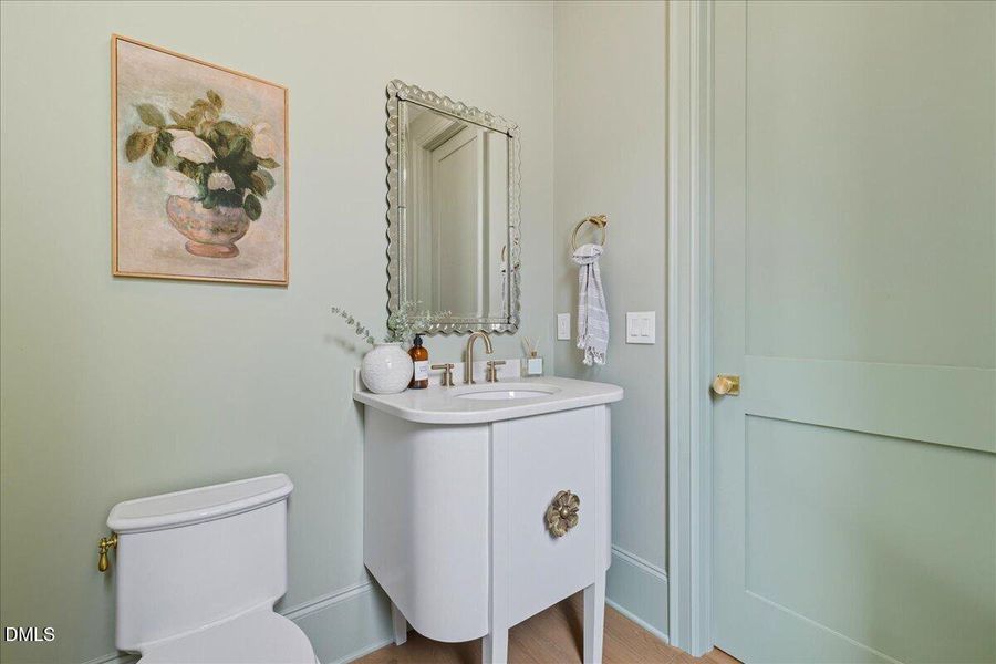 130-1216 Barcroft Pl