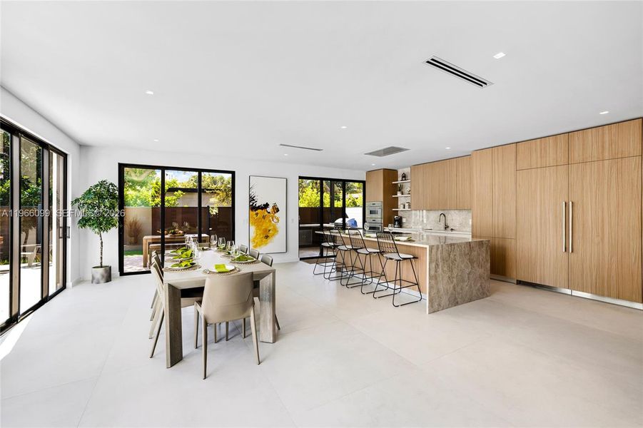 Community amenities in , Miami (Image 74).