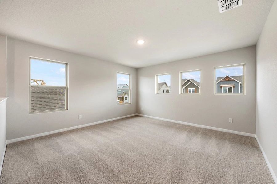 Spacious, unfurnished interior of a new home in Patterson Ranch, Georgetown (Image 29).
