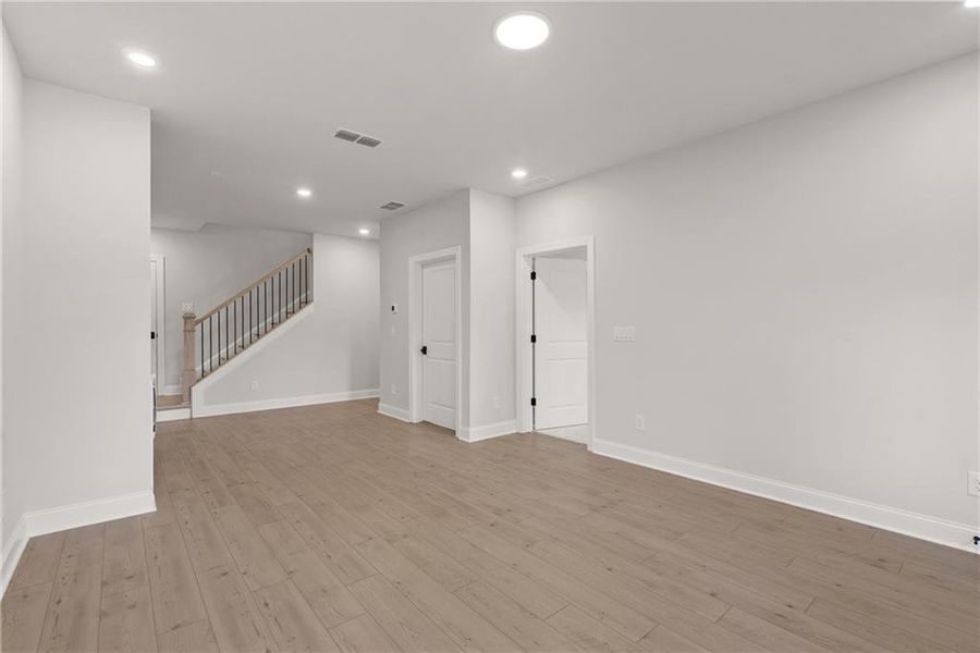 Spacious, unfurnished interior of a new home in Waterside Townhomes, Peachtree Corners (Image 20).