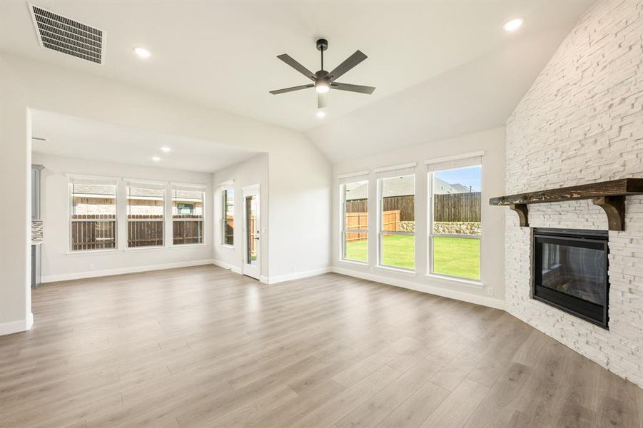 Spacious, unfurnished interior of a new home in Maplewood, Glenn Heights (Image 22). Spacious, unfurnished interior of a new home in Maplewood, Glenn Heights (Image 22).