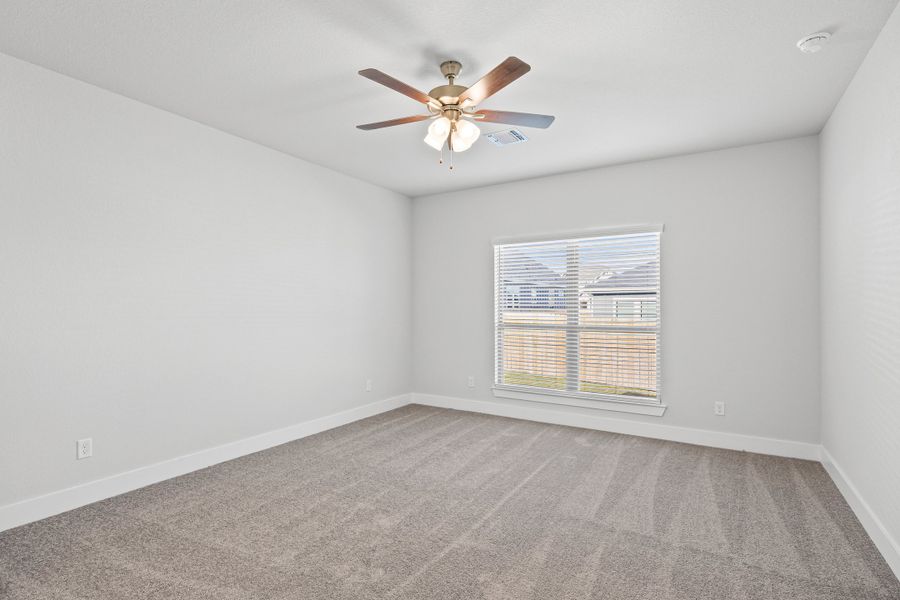 Spacious, unfurnished interior of a new home in Three Creeks, Belton (Image 7). Spacious, unfurnished interior of a new home in Three Creeks, Belton (Image 7).