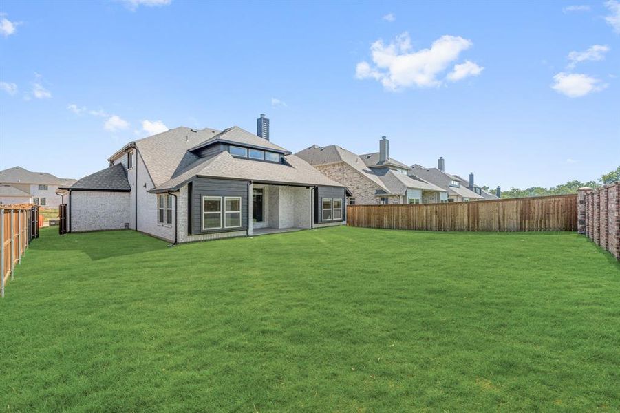 Image 39 of a home in Mockingbird Hills 60-65.