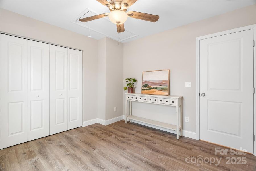 Image 38 of a home in .