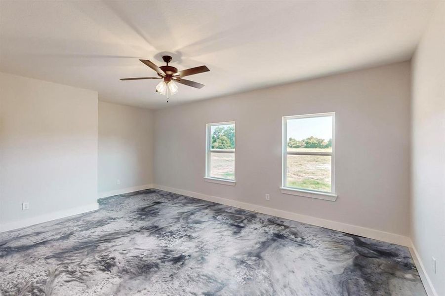 Empty room with ceiling fan