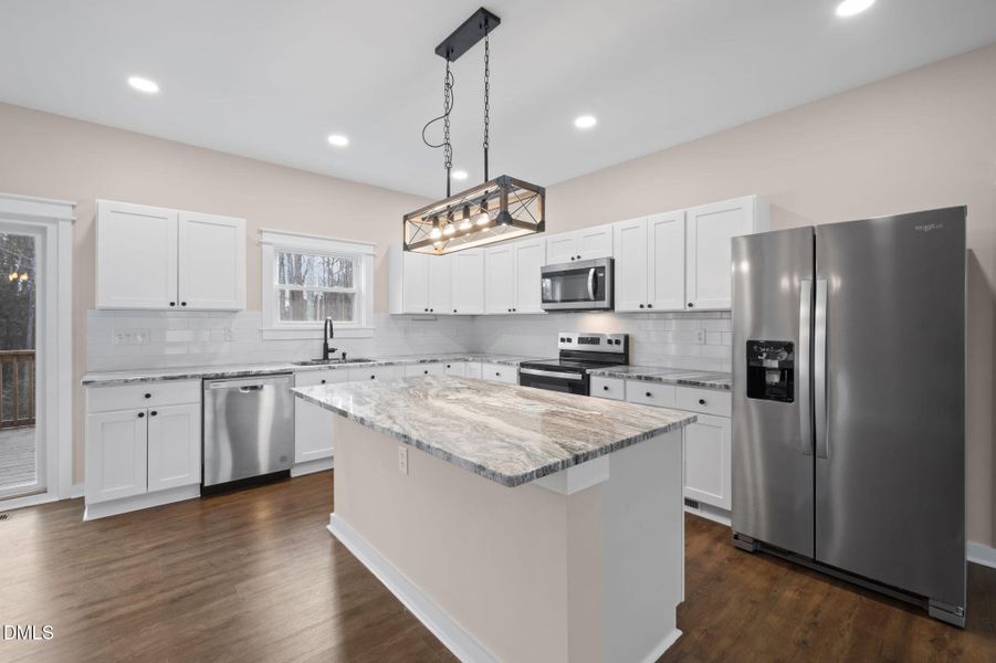 27-web-or-mls-P1108677 27-web-or-mls-P1108677