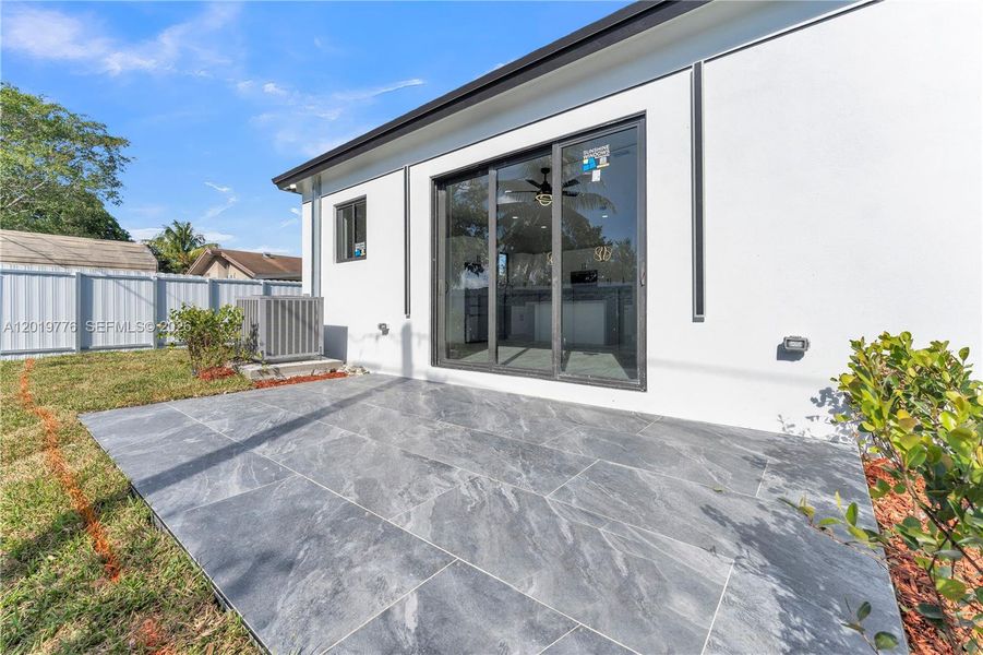 Exterior details and patio area of a home in , Fort Lauderdale (Image 29).