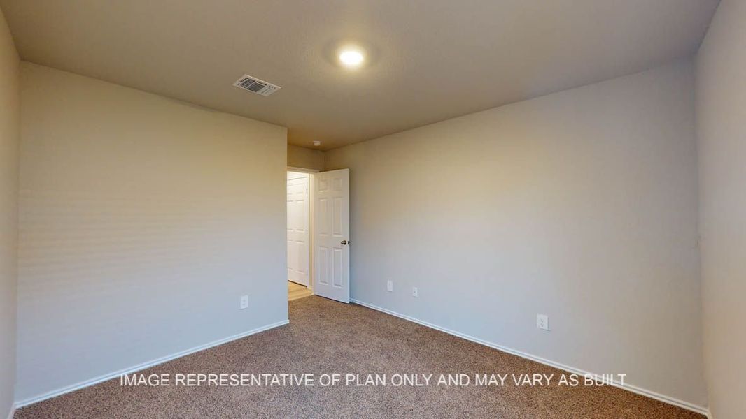 Spacious, unfurnished interior of a new home in Park Meadows, Lorena (Image 26).
