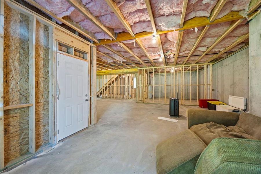 Spacious, unfurnished interior of a new home in , Hoschton (Image 39). Spacious, unfurnished interior of a new home in , Hoschton (Image 39).