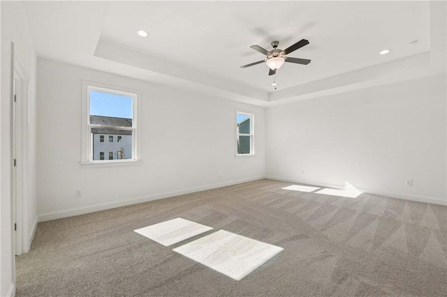 Spacious, unfurnished interior of a new home in East Harbor II at Chestatee, Dawsonville (Image 47).