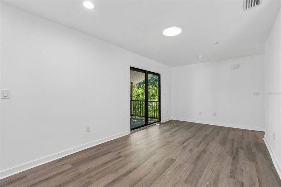 Spacious, unfurnished interior of a new home in , Oldsmar (Image 33). Spacious, unfurnished interior of a new home in , Oldsmar (Image 33).