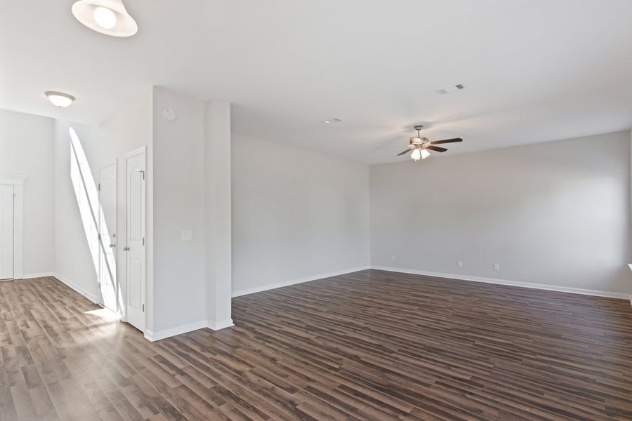 Representative unfurnished interior of a home built from the The Sunbury by RTS Homes in Doctor's Creek, Ludowici (Image 14).