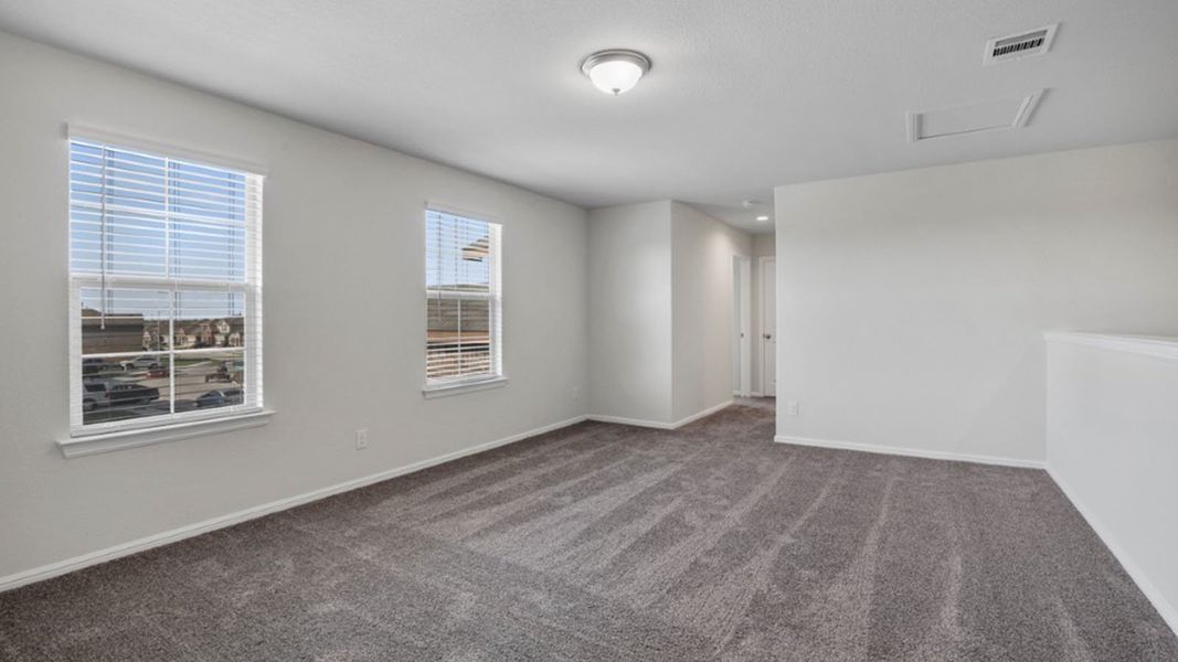 Spacious, unfurnished interior of a new home in Rock Creek West, Fort Worth (Image 36).