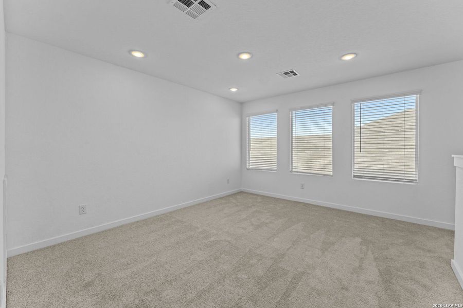 Spacious, unfurnished interior of a new home in Grace Valley, Marion (Image 21).