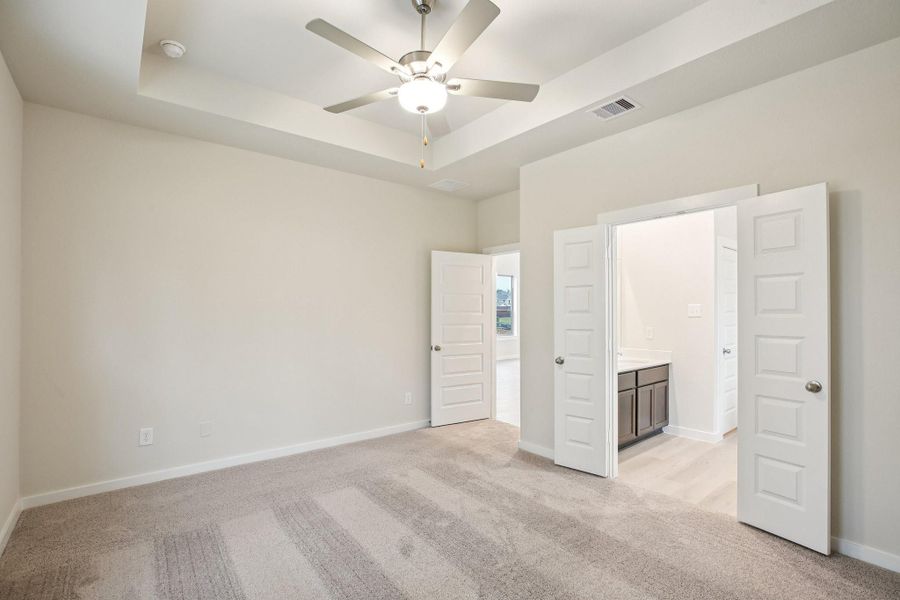 Spacious, unfurnished interior of a new home in Bluebonnet Village, Bellville (Image 12).