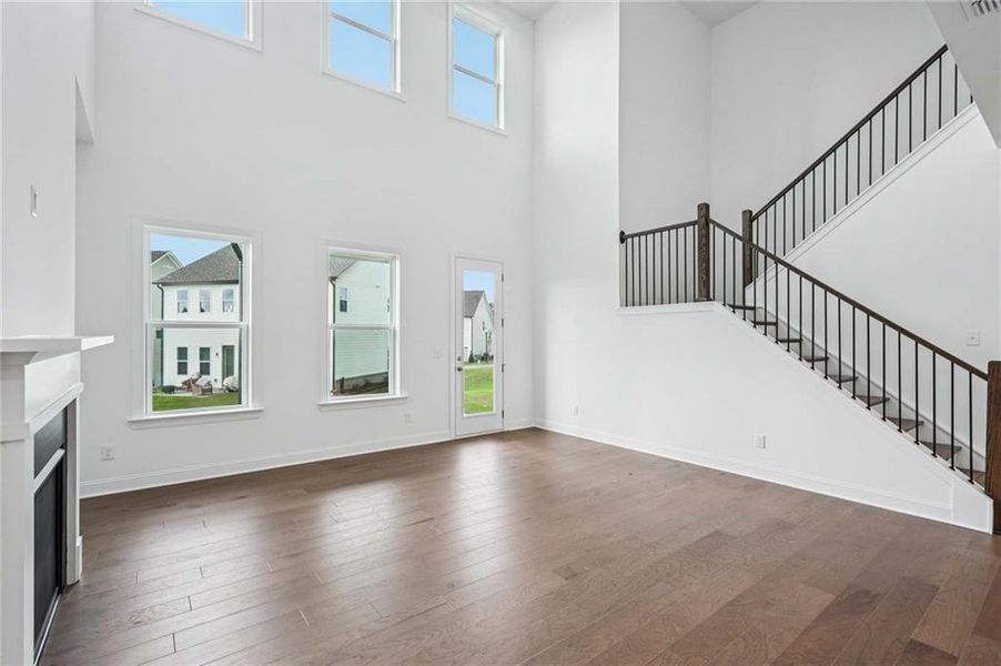 Spacious, unfurnished interior of a new home in East Harbor II at Chestatee, Dawsonville (Image 26).