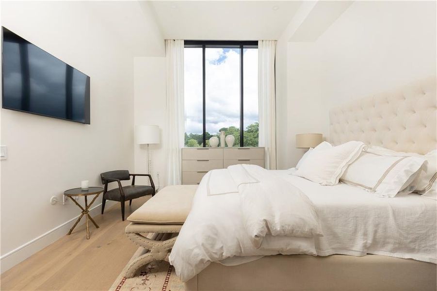 Furnished interior view inside a new home in , Atlanta (Image 19).