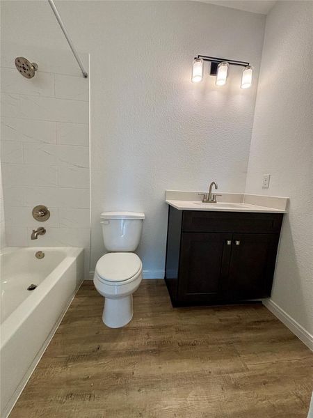 Furnished interior view inside a new home in , Palacios (Image 10).