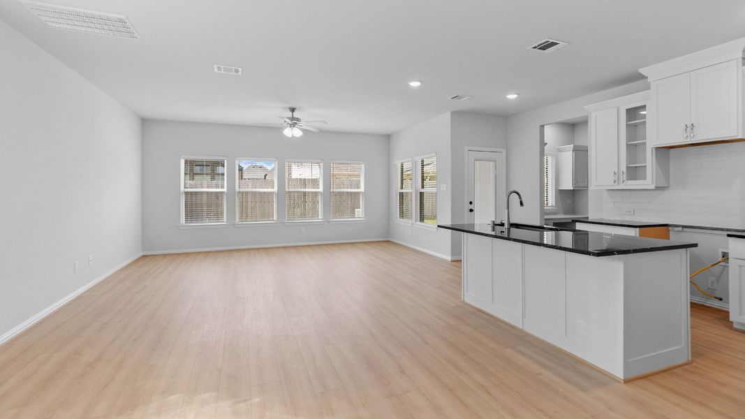 Representative furnished interior of a home built from the Altitude by Brightland Homes in Mostyn Springs, Magnolia (Image 7).