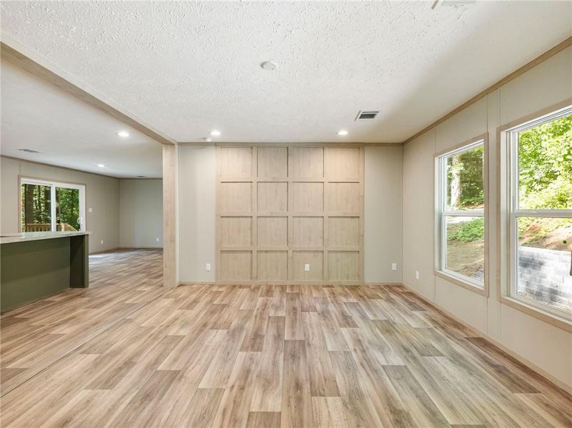 Spacious, unfurnished interior of a new home in , Braselton (Image 18). Spacious, unfurnished interior of a new home in , Braselton (Image 18).