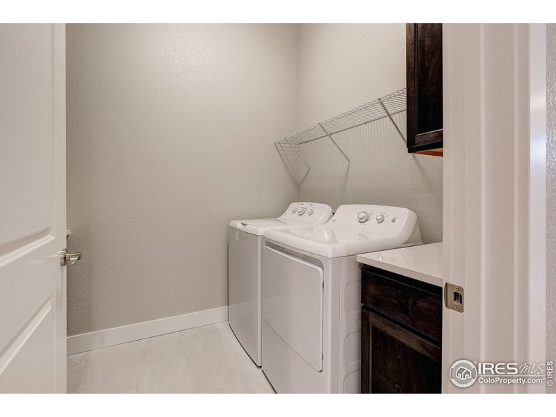 Furnished interior view inside a new home in Vernazza, Windsor (Image 4).