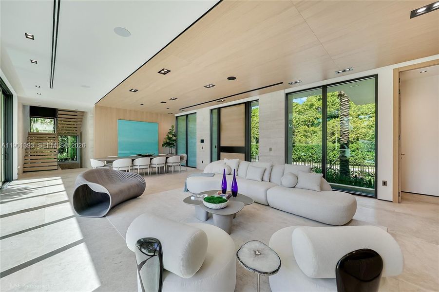 Community amenities in , Miami (Image 35). Community amenities in , Miami (Image 35).