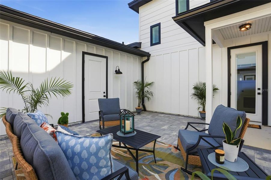 Exterior details and patio area of a home in , Eustis (Image 3).