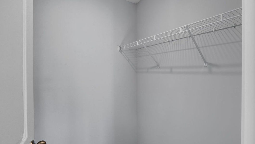 Spacious, unfurnished interior of a new home in Holly Oaks, Statesboro (Image 18).