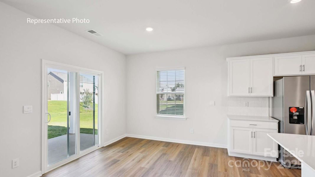 Spacious, unfurnished interior of a new home in Brandon Creek, Gastonia (Image 8).
