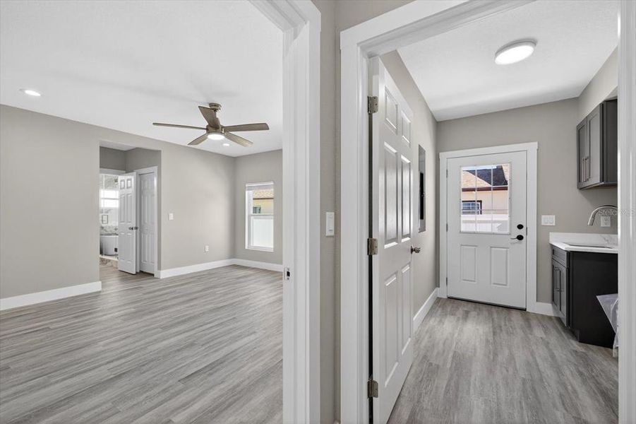 Spacious, unfurnished interior of a new home in , St. Petersburg (Image 53).