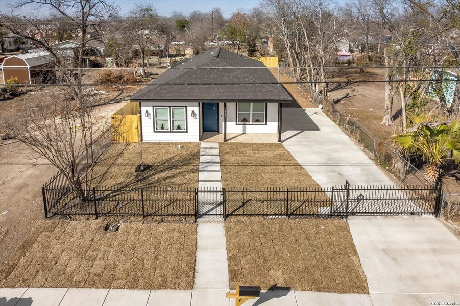 Community amenities in , San Antonio (Image 24).