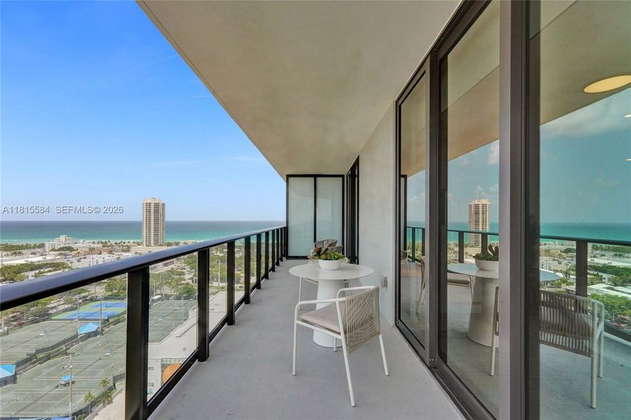 Exterior details and patio area of a home in 72 Park, Miami (Image 24).