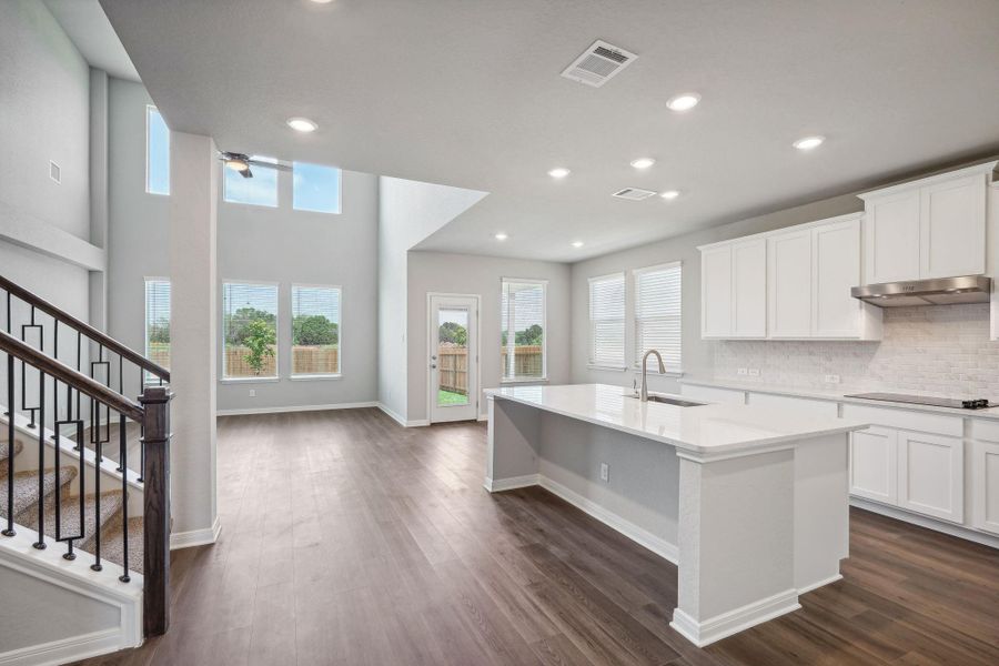 Furnished interior view inside a new home in Kingdom Heights, Rosenberg (Image 7).