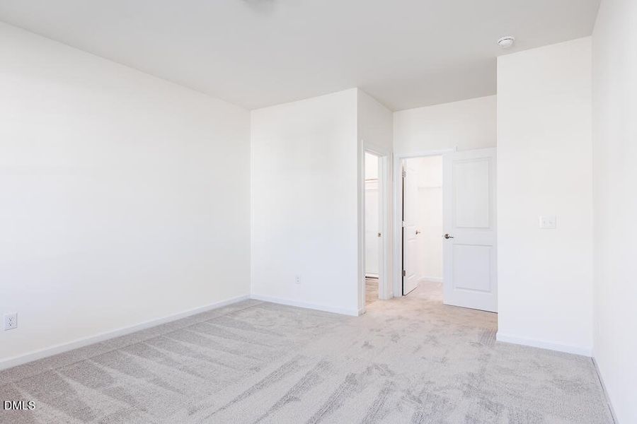 Interiors MLS-5 Interiors MLS-5