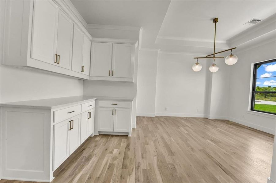 Spacious, unfurnished interior of a new home in , Aledo (Image 18).