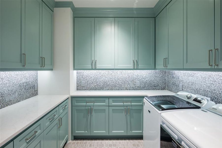 Oversized laundry room