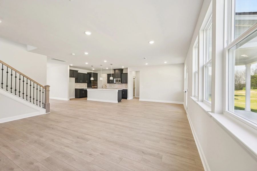 Spacious, unfurnished interior of a new home in Willow Landing, Mount Juliet (Image 16).