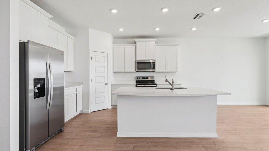 Furnished interior view inside a new home in Summerlin at Hawthorne Ranch, Lakeland (Image 3).