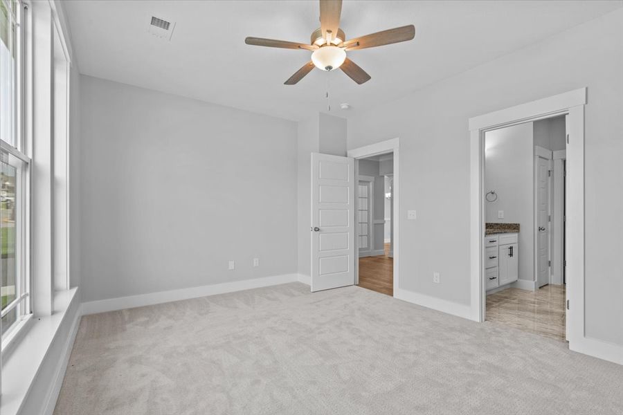 Representative unfurnished interior of a home built from the Hartford Elite by Enchanted Homes in Smokey Hills, Campobello (Image 28).