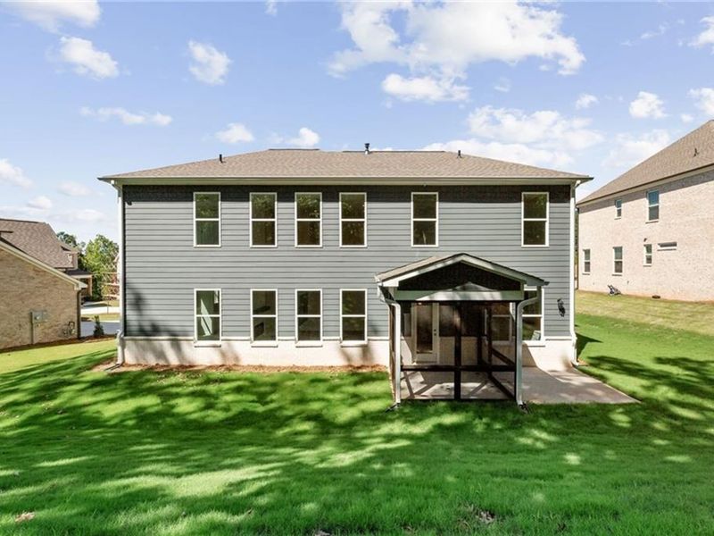 Image 24 of a home in Melody Lakeside Estates.