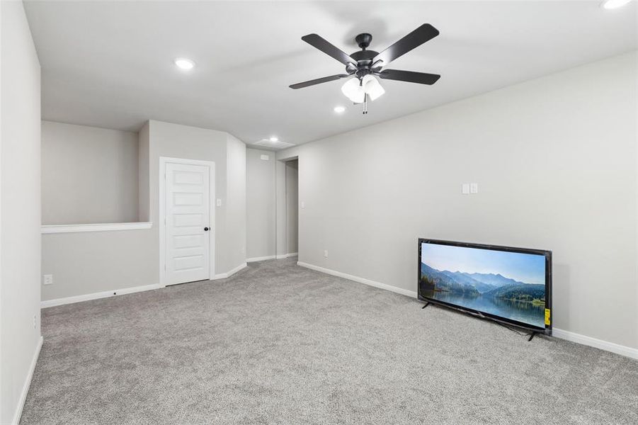 Spacious, unfurnished interior of a new home in , Argyle (Image 25).