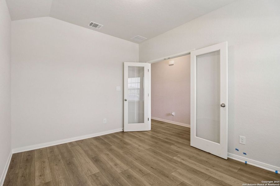 Spacious, unfurnished interior of a new home in Kallison Ranch, San Antonio (Image 30). Spacious, unfurnished interior of a new home in Kallison Ranch, San Antonio (Image 30).